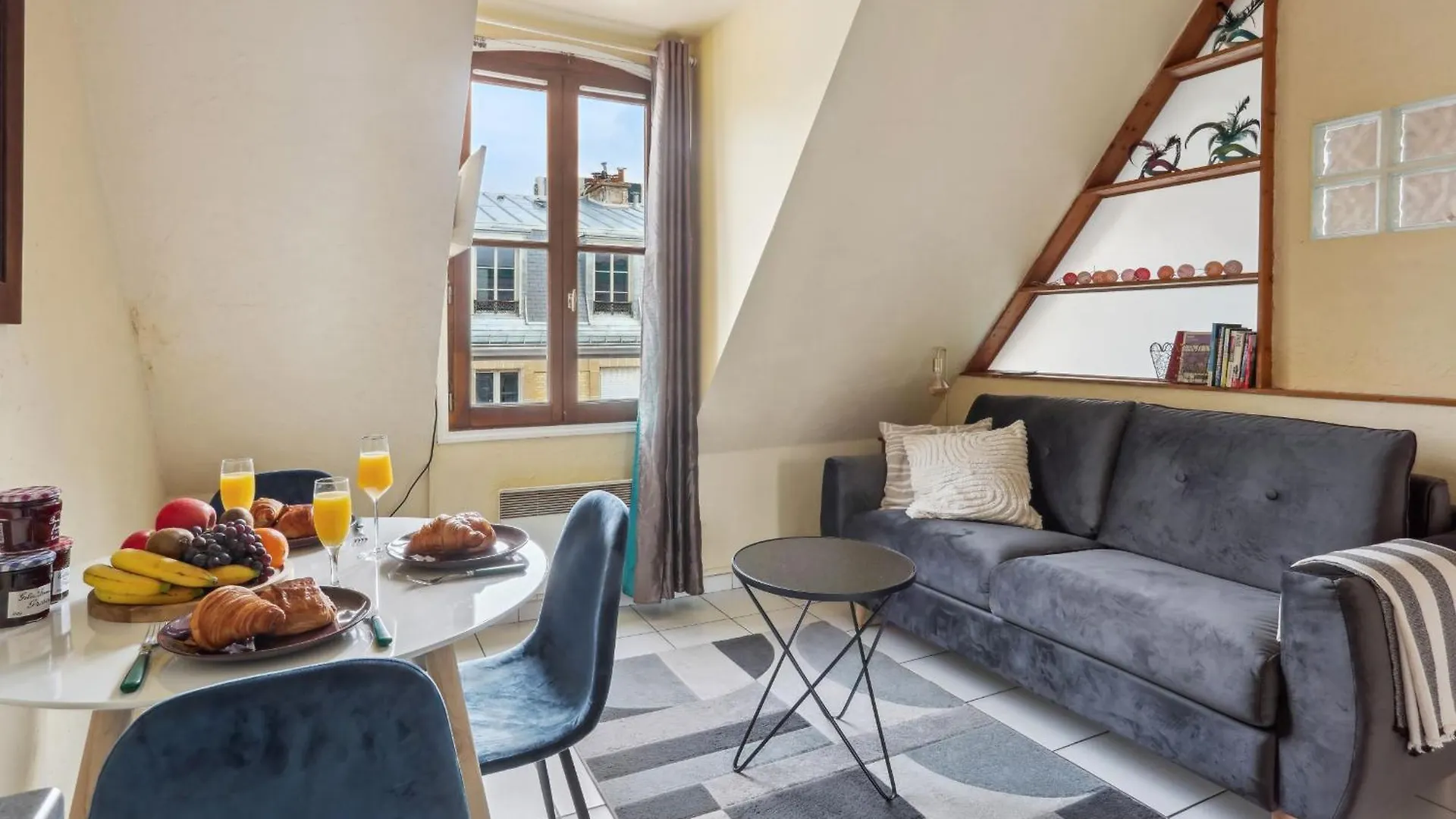 Eiffel Tower & Invalides - Cityapartmentstay France