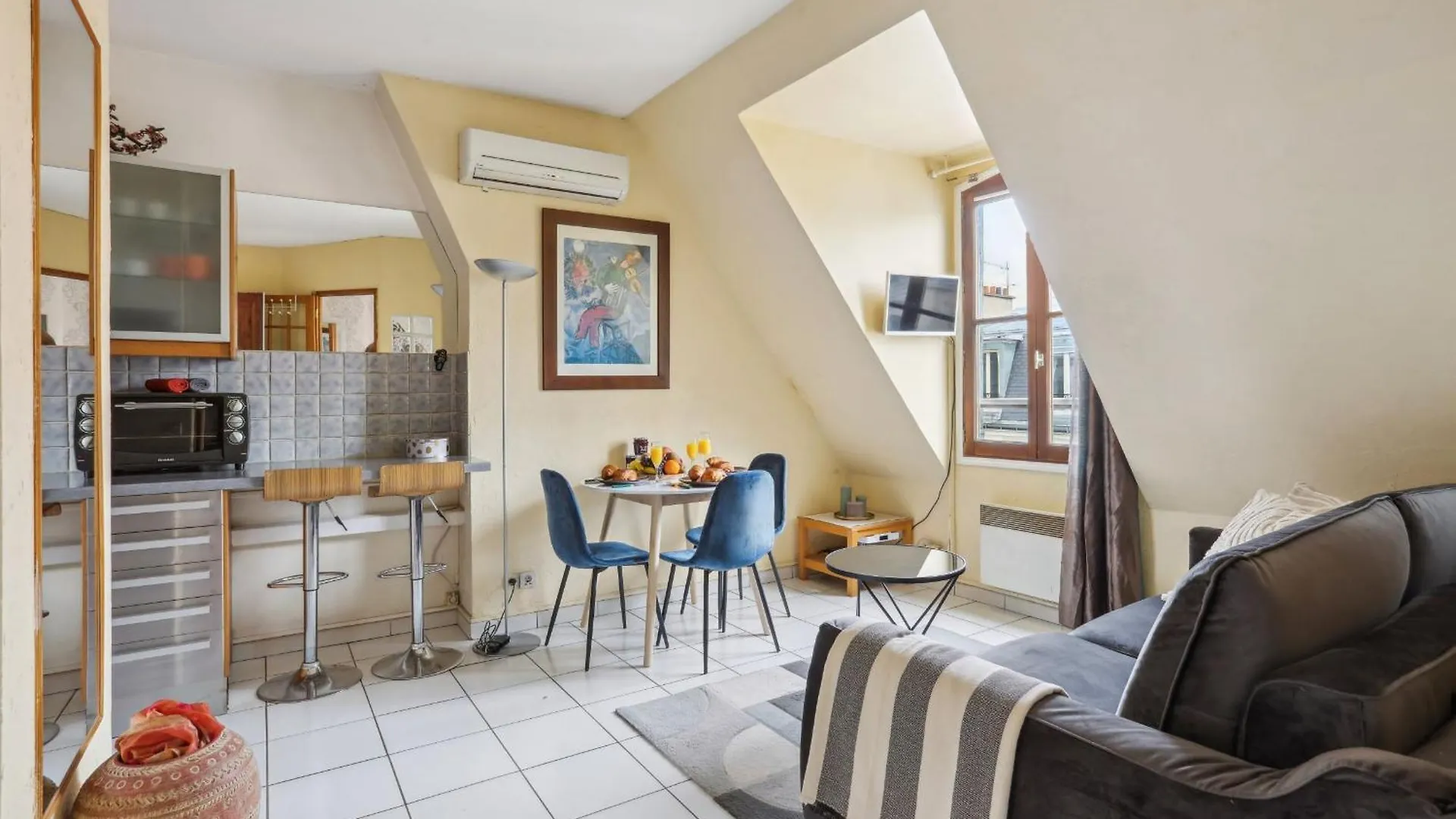 Eiffel Tower & Invalides - Cityapartmentstay Apartment Paris