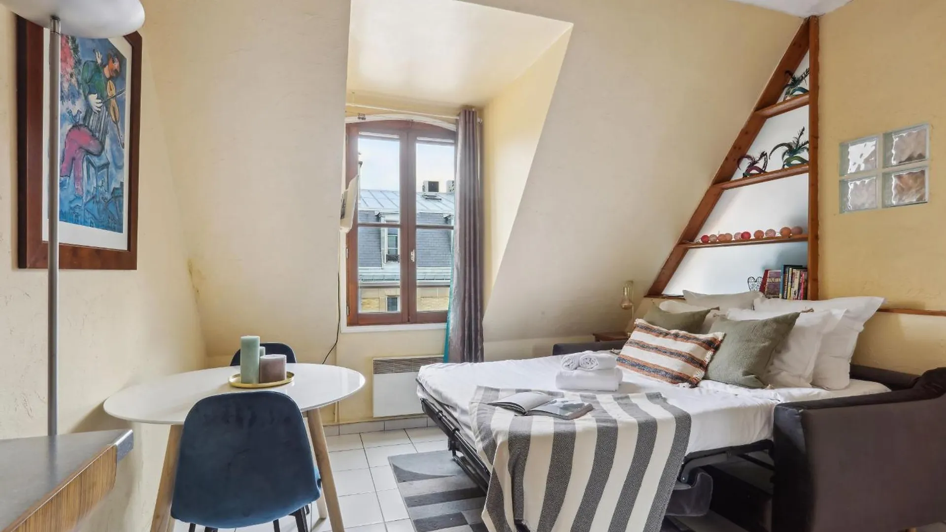 Eiffel Tower & Invalides - Cityapartmentstay Apartment