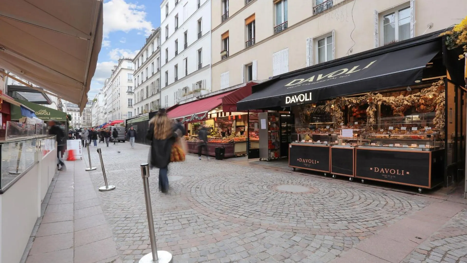 Eiffel Tower & Invalides - Cityapartmentstay France